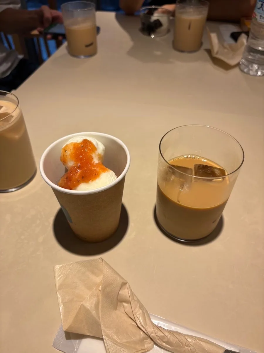 ブルーボトルコーヒー三軒茶屋カフェ · 13
